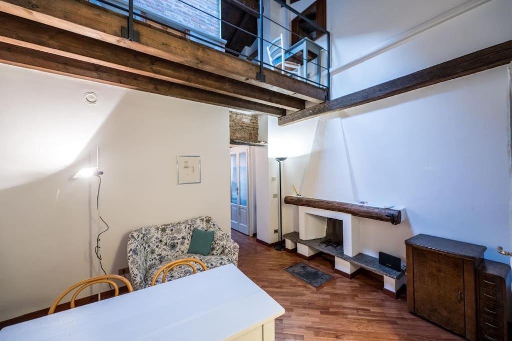 Wonderful Two Floors Apartment Milan Exterior photo