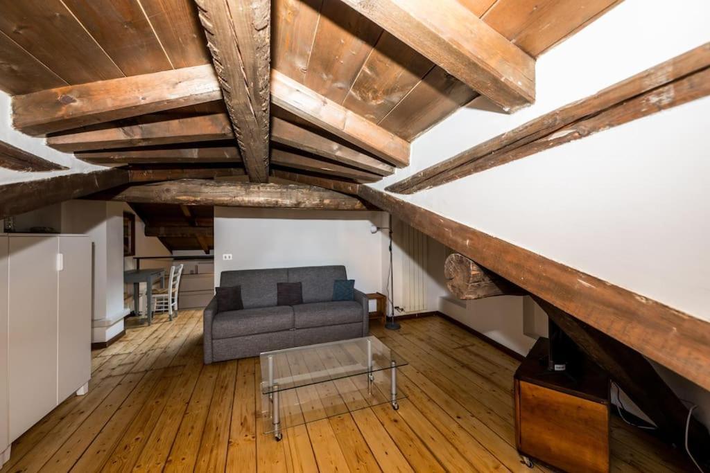 Wonderful Two Floors Apartment Milan Exterior photo