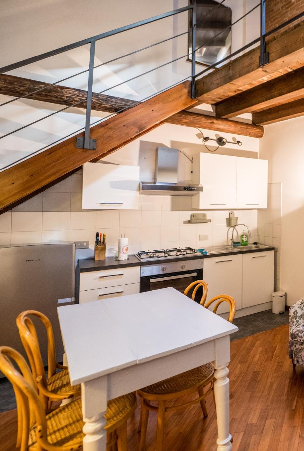 Wonderful Two Floors Apartment Milan Exterior photo